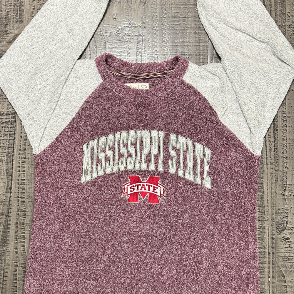 Pressbox Maroon and White Knit Sweater